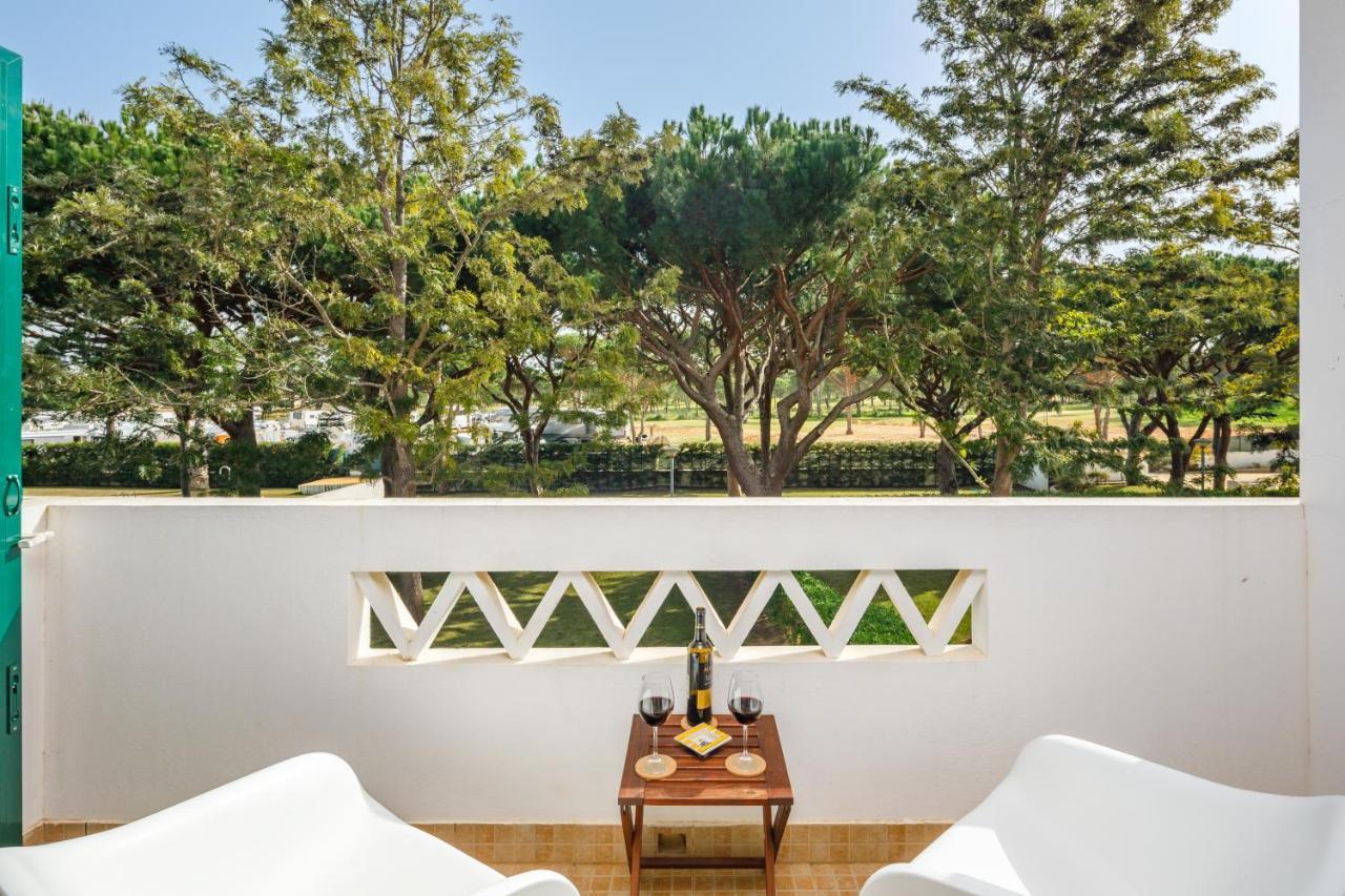 Falesia Beach Villa By The Portuguese Butler Olhos de Agua  Exterior photo