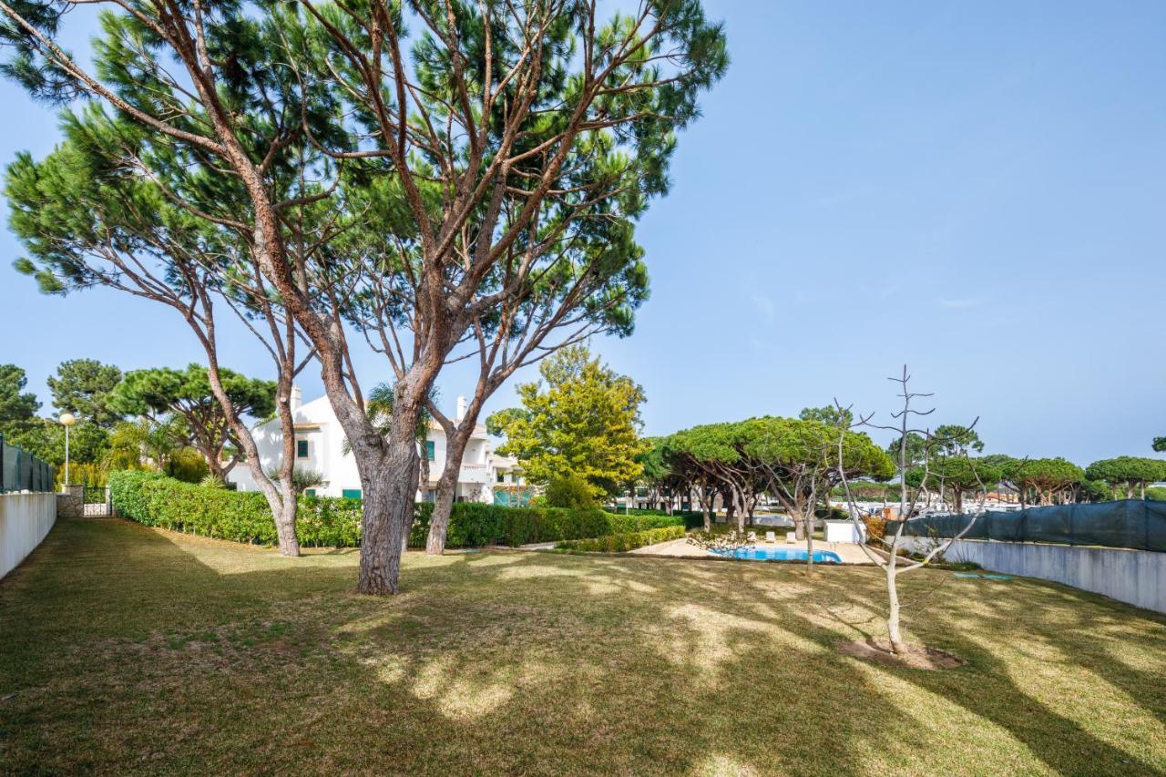 Falesia Beach Villa By The Portuguese Butler Olhos de Agua  Exterior photo